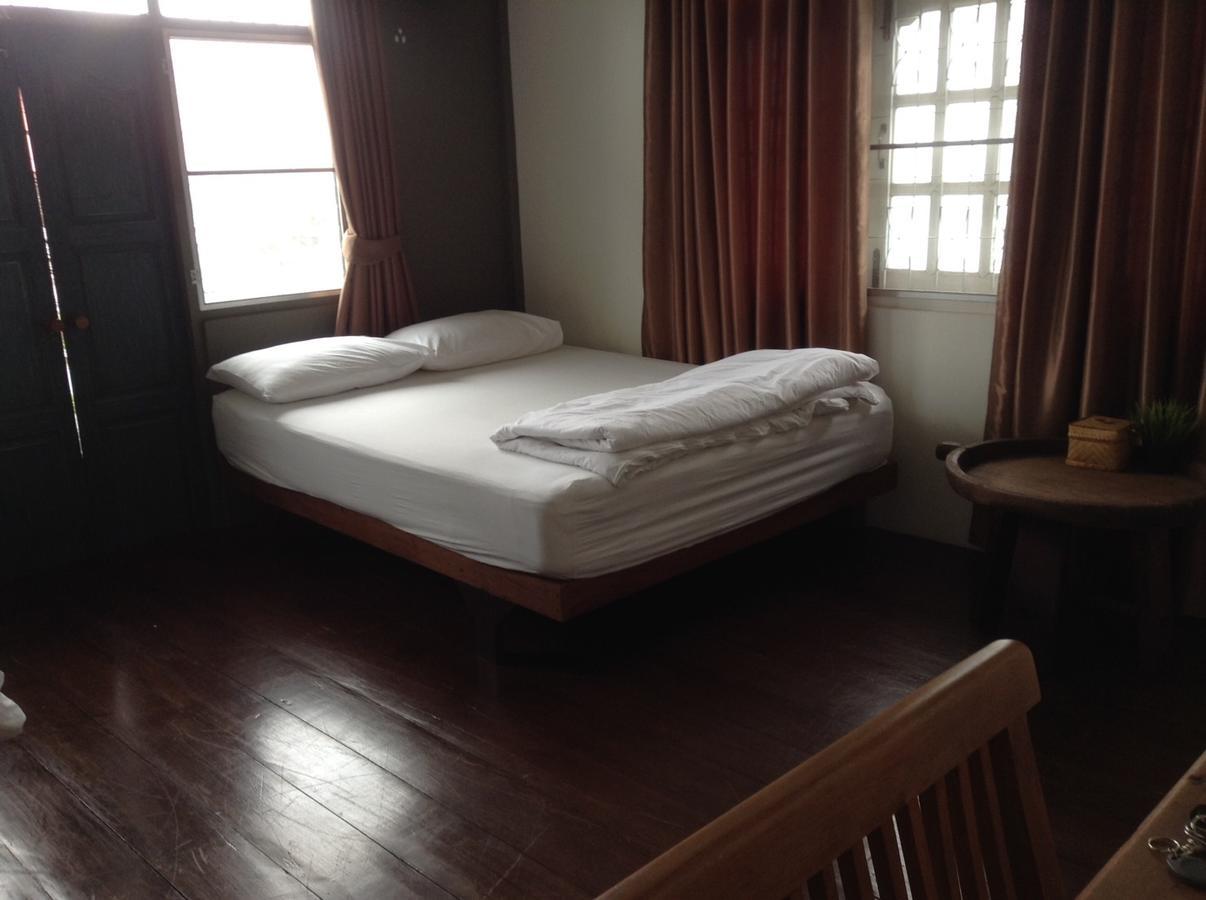 Baan Rare Guesthouse Udon Thani Exterior photo